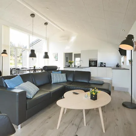 Дом отдыха Four-bedroom In Хадерслев