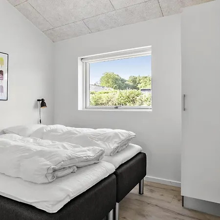بيت للعطل Gorgeous Home In Haderslev With Sauna