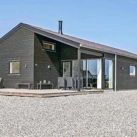 Four-bedroom In Дом отдыха