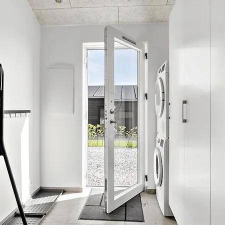بيت للعطل Gorgeous Home In Haderslev With Sauna